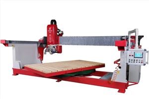 Granit-Schneiden mit Steinmaschine